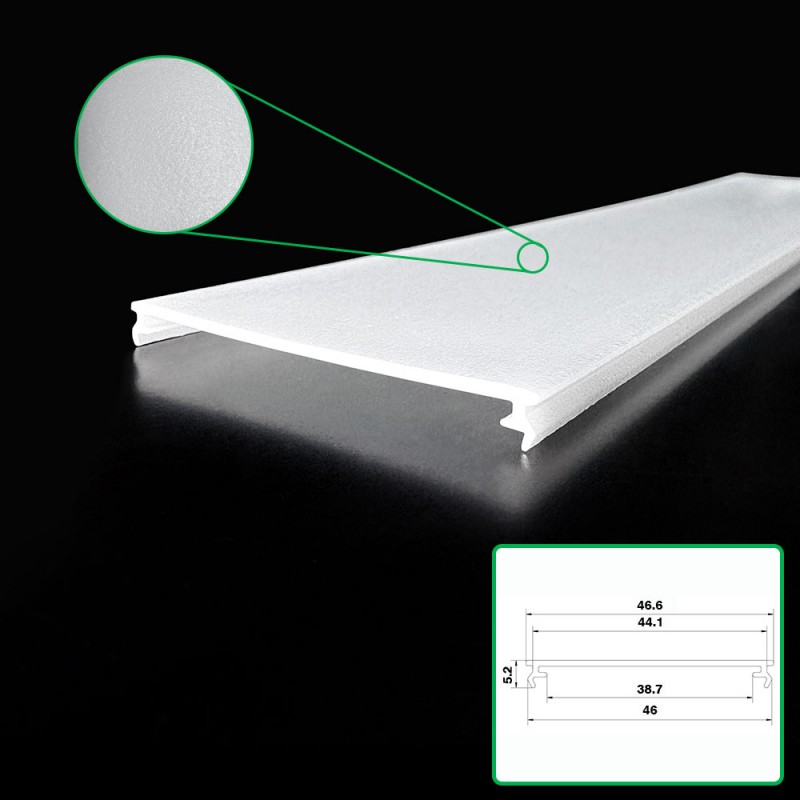 Lampa scáthaithe easbhrúite polycarbonate